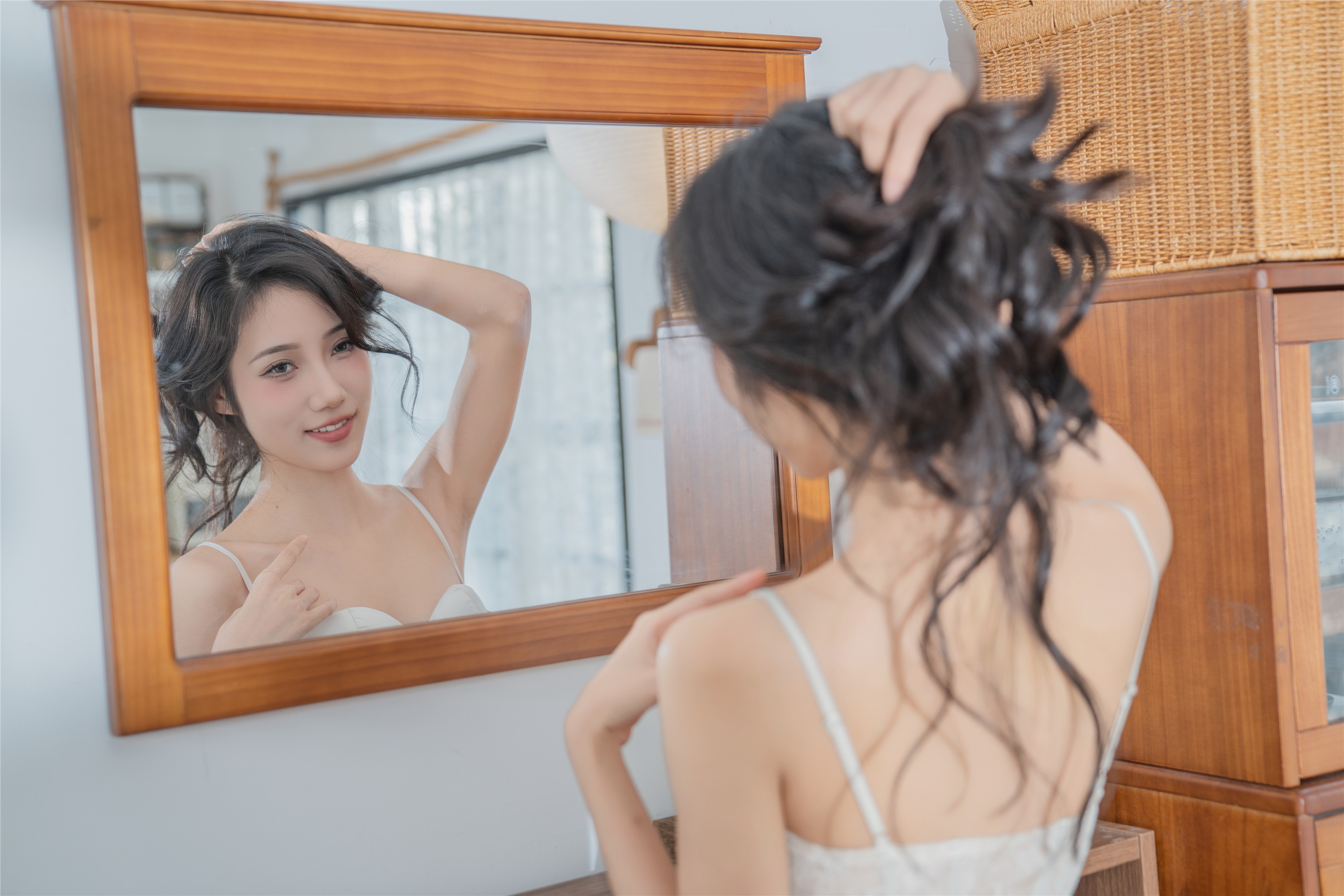 YITUYU艺图语 2025.02.06 时光倩影 o1ne万